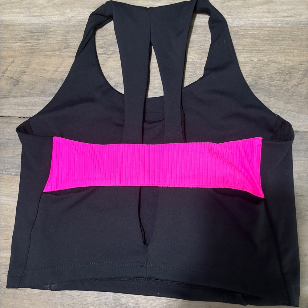 Five dancewear top such a pretty back.